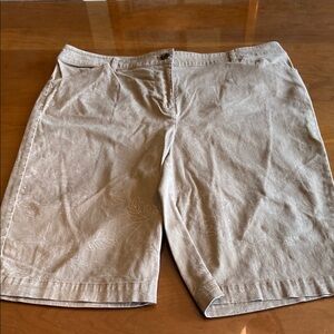 Chico’s Beige, Leaf Print Design Bermuda Shorts. Lightweight and attractive.
